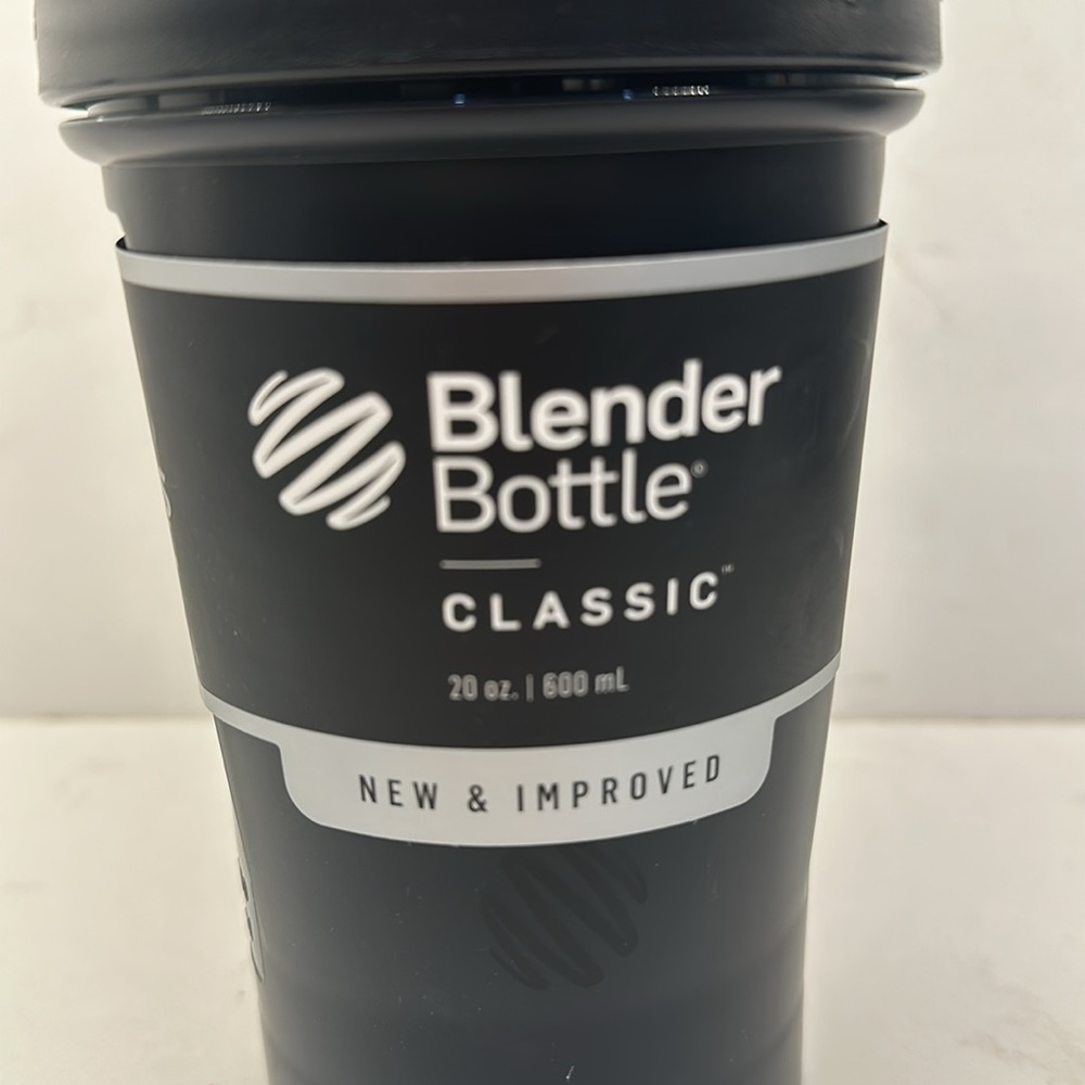 NWT Blender Bottle 20oz - Picture 2 of 4